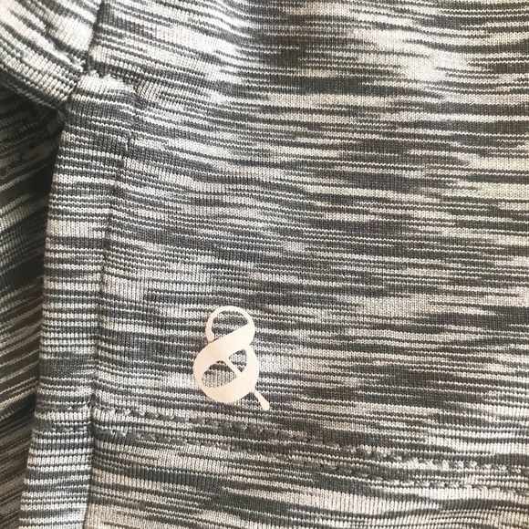 Lou & Grey activewear racerback top size large - Picture 4 of 7